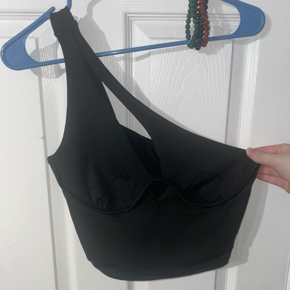 One Shoulder Cut-Out Crop Top